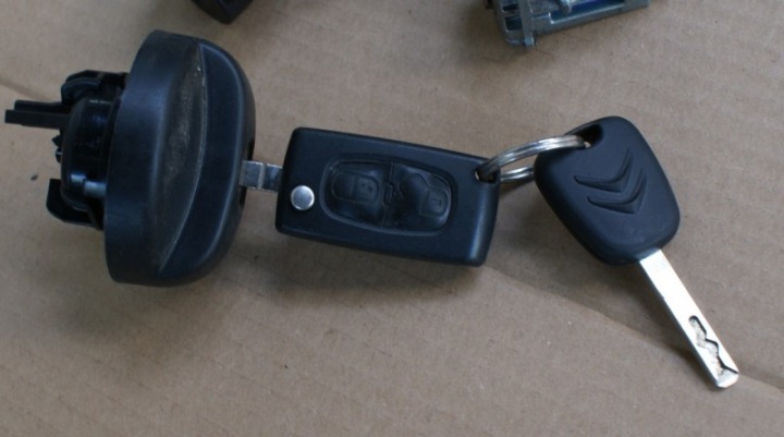 CITROEN C3II 1.4 EHDI ORDINATEUR CONTACTEUR D'ALLUMAGE KIT 2KL