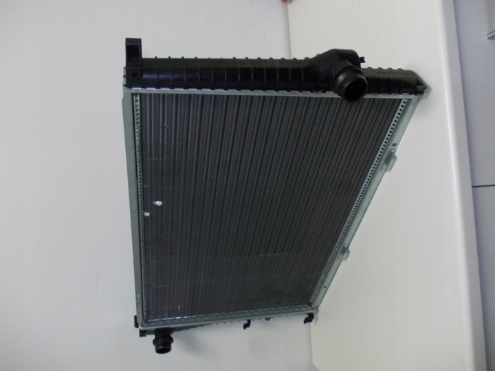 RADIATOR WATER BMW 5 E39 520I 523I 528I 09.1998- photo 8 - milautoparts-fr.ukrlive.com