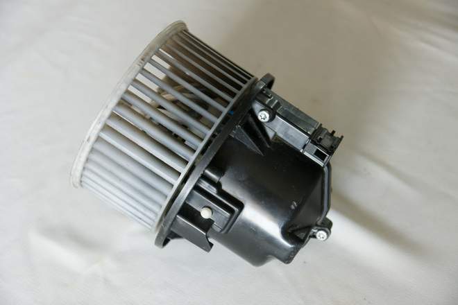 AIR BLOWER FAN VOLVO S80 V70 XC60 XC70 EUROPE photo 1 - milautoparts-fr.ukrlive.com