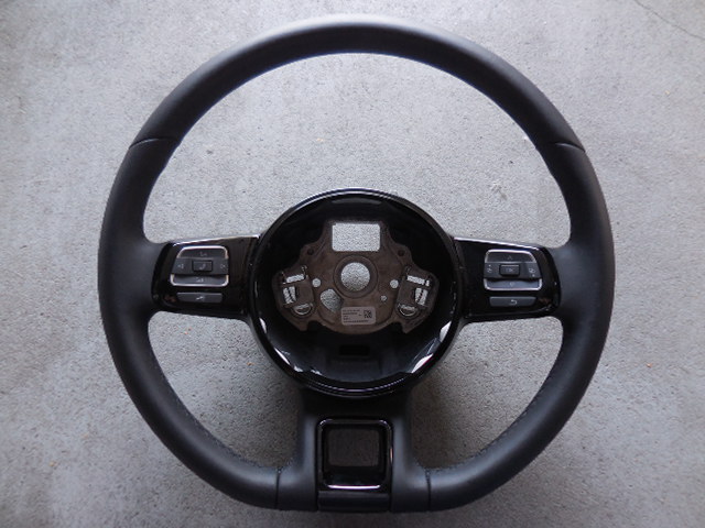 VW NEW BEETLE STEERING WHEEL 5C0419091AQ photo 1 - milautoparts-fr.ukrlive.com