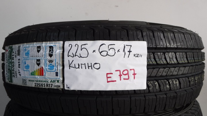 2× TIRE LETNIA KUMHO ROAD VENTURE APT KL51 225/65R17 102 H photo 1 - milautoparts-fr.ukrlive.com