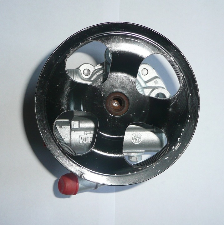 POMPE ASSISTANCE HYDRAULIQUE TOYOTA AVENSIS II T22 T25 VVTI photo 3 - milautoparts-fr.ukrlive.com