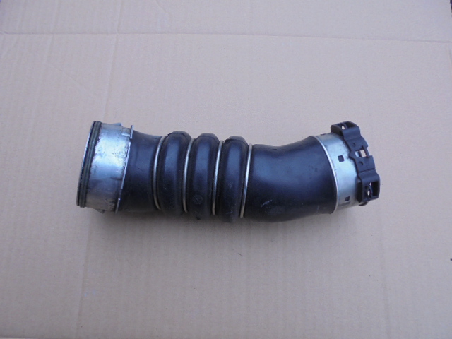 Труба патрубок интеркулера bmw e81 e82 e87 120d 7802752, Цена