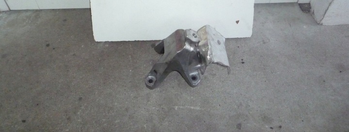 Gd audi a5 кронштейн двигуна 8w0199307h, Ціна