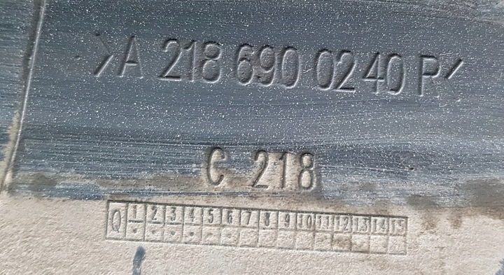 фото №15, Mercedes cls w218 63 amg 218 sedan накладка пороговая планка порог правая 792