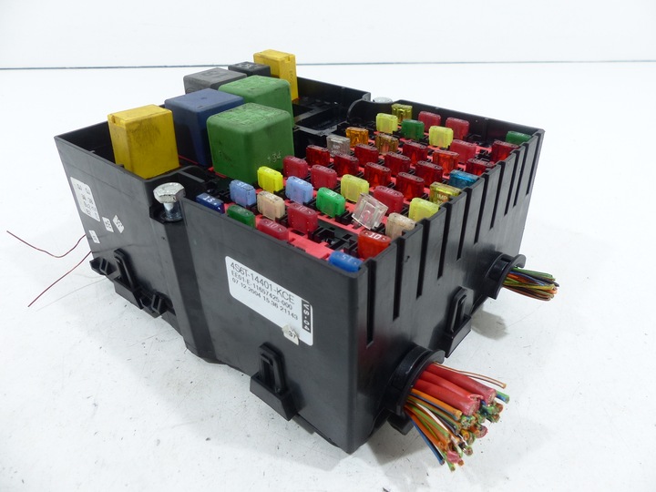 фото №1, Fiesta mk6 02-06 коробка запобіжників 1.3 8v