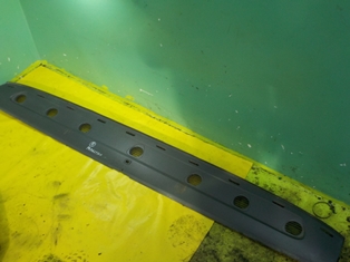 фото №1, Scania панель під лобовим склом