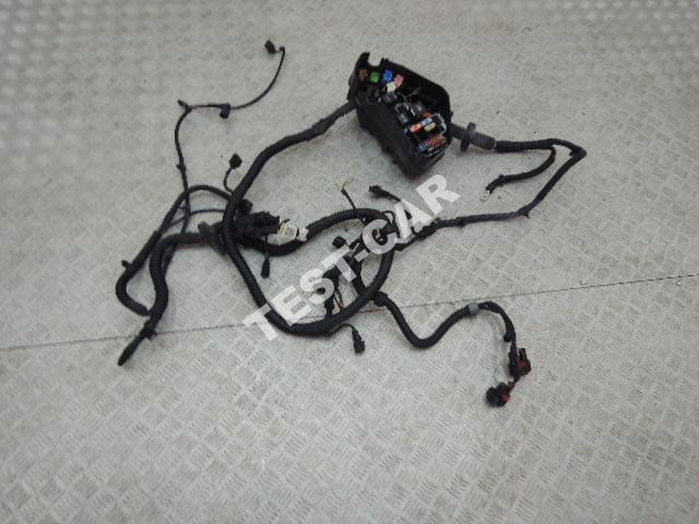 фото №1, Audi q7 рестайлинг коробка корпус предохранителей 4l