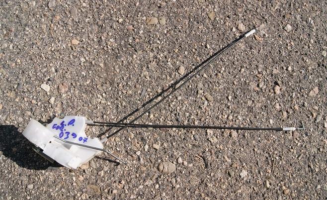 фото №1, Замок дверь передних forester 03-07 перед левый