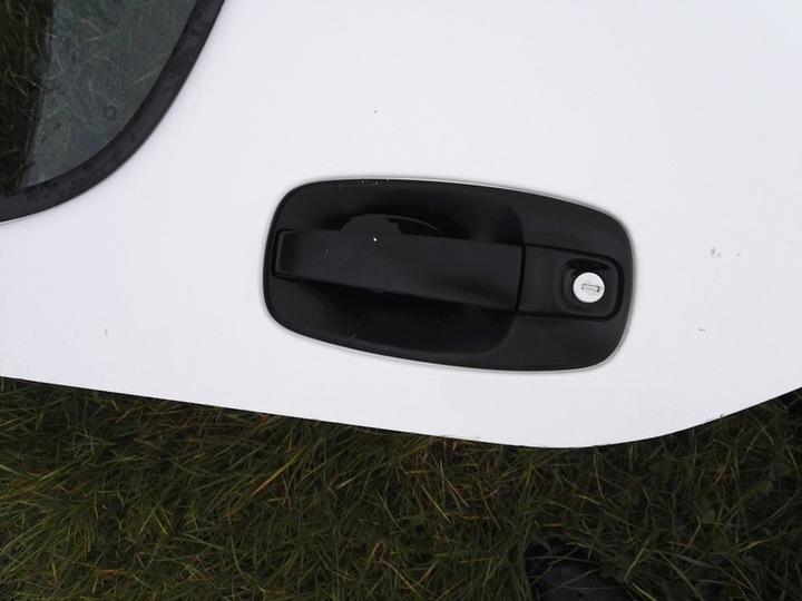 фото №11, Дверь перед trafic vivaro primastar 01-14 белый