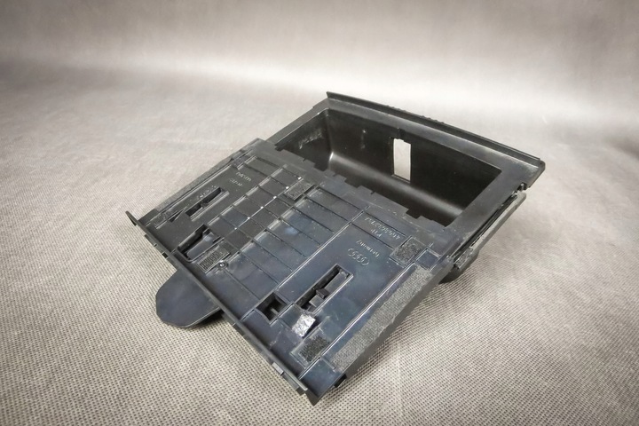 фото №9, Пепельница бардачок audi a6 c7 4g0863273