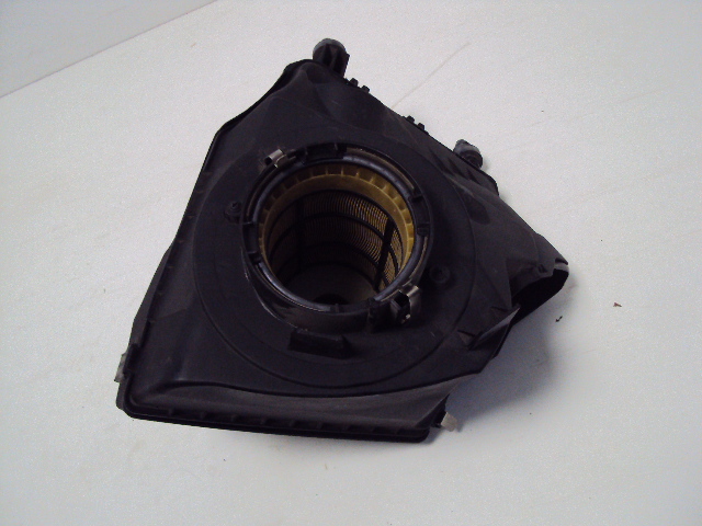 фото №1, Корпус фильтра воздуха audi a6 c6 4f0133837bb