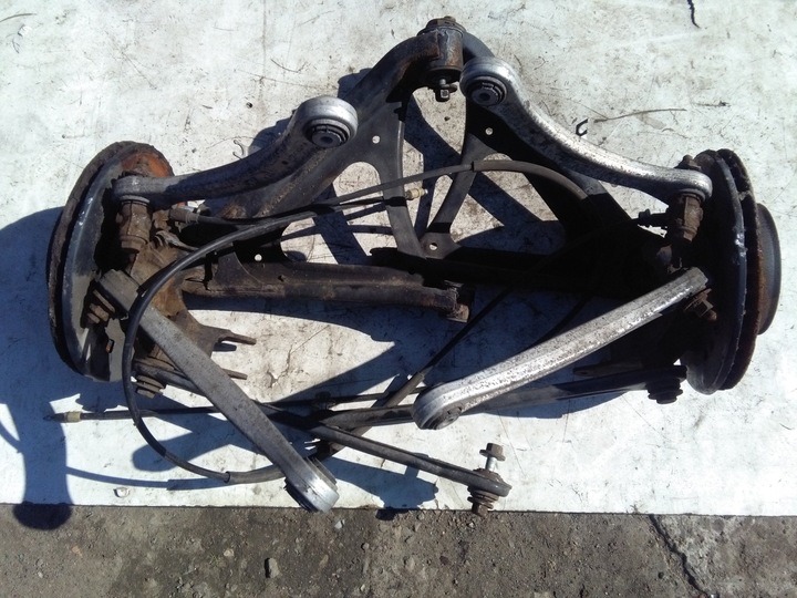 фото №1, Поворотный кулак рычаг зад ступица audi q7 vw touareg 7l правая