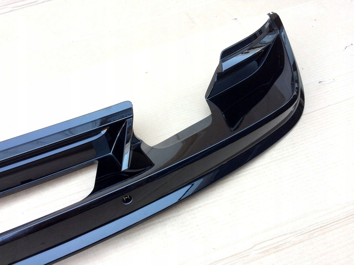 фото №2, Задняя накладка спойлер vw tiguan r-line 5na, pdc