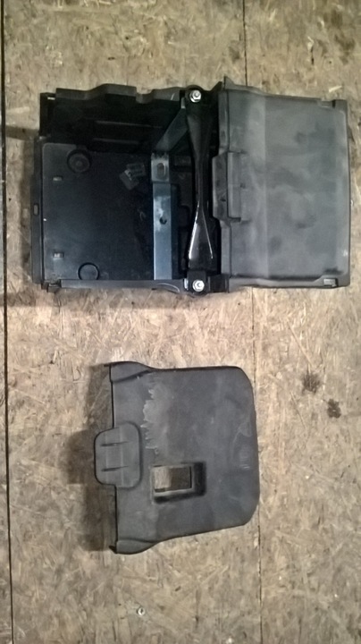 фото №2, Ford kuga mk2 корпус акумулятора 17r !