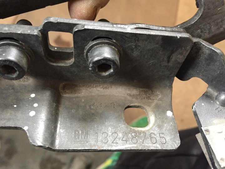 фото №2, Петлі капота opel insignia