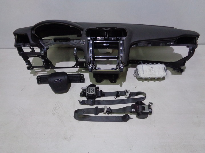 фото №1, Ford mondeo mk5 панель подушки подушка безопасности ремни комплект