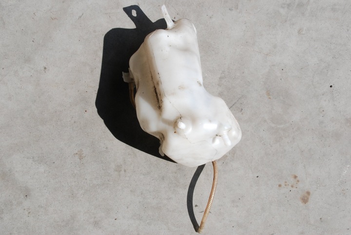 фото №1, Бачок омывателя mercedes w219