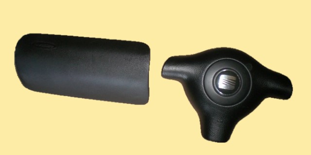 фото №1, Заглушка подушки консоли leon i toledo ii 1m0880201n 1m1880217f