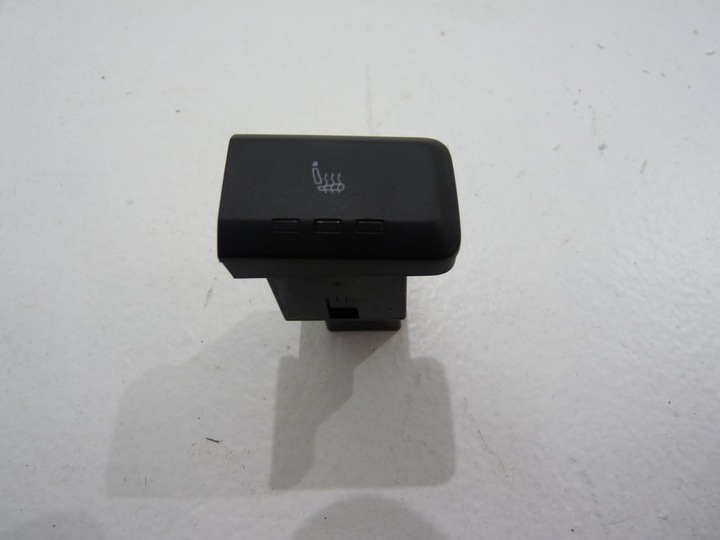 фото №1, Mbm vw touareg кнопка обігрів сидінь 7p6963106a