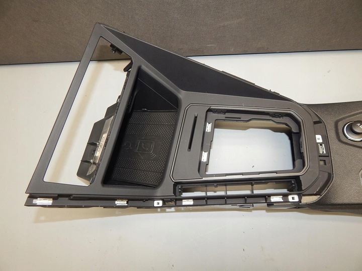 фото №9, Vw polo 2g туннель зарядка индуктивная 2g1857925a