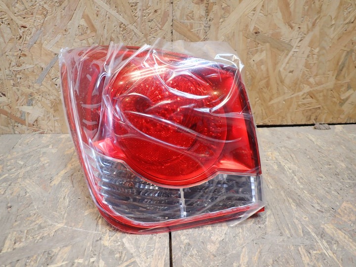 фото №1, Лампа левая задняя левый зад chevrolet cruze sedan