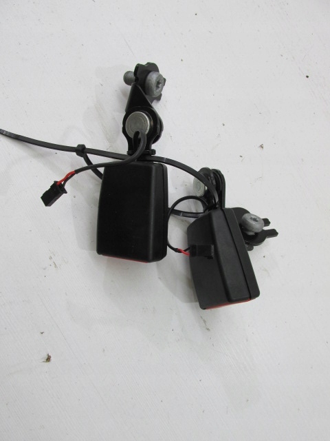 фото №2, Застібка застібка ременів зад mini cooper f56