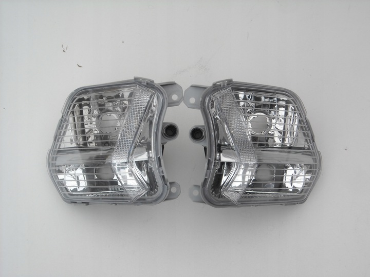 фото №6, Новий галоген поворотник праві ford kuga mk2 втулка стабілізатора 2017- рестайлінг