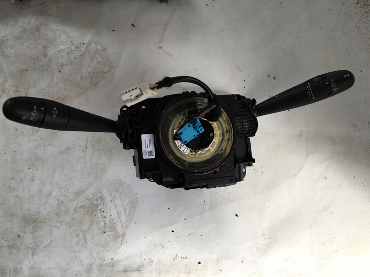 фото №1, Переключатель комбинированный переключатель-паук лента c4 ii 96759250xt