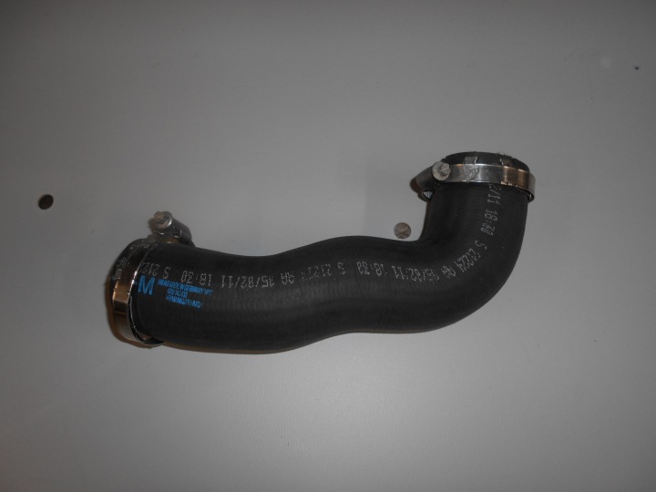 TUBO RADIATORE INTERCOOLER VW SEAT SKODA 6R0145832