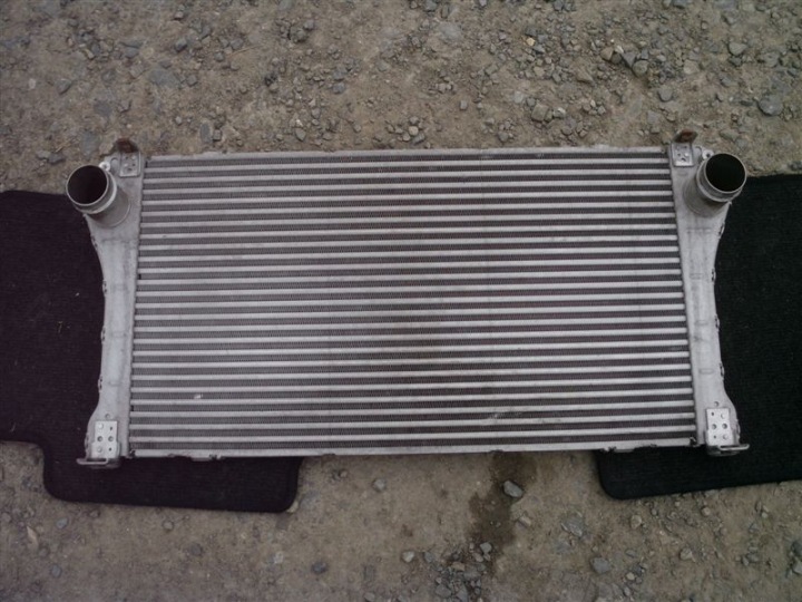 INTERCOOLER TOYOTA AURIS 2.0 D4D