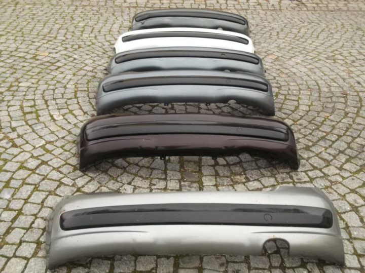 PEUGEOT 207 STOSSSTANGE HINTEN HECK BLENDE GEHÄUSE