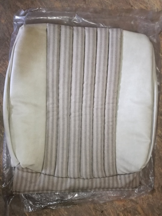 kárpit FOTEL eleje MERCEDES W116 1169100147