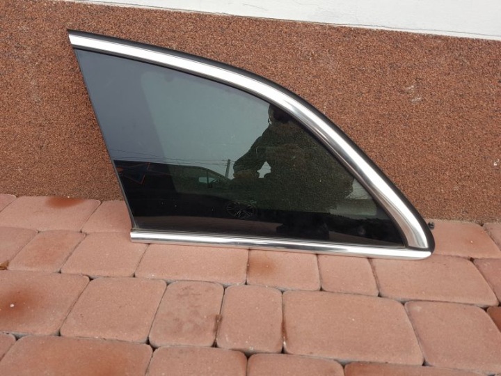 OKNO Bočné zadná Opel Insignia kombi ciemna 2013