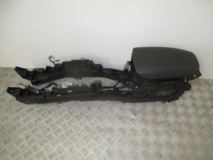 armlehne FORD MONDEO MK5 KOMBI