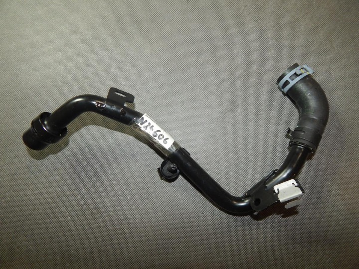 AUDI A4 B9 Tubazione tubo flessibile tubo d’acqua 04L122157BL