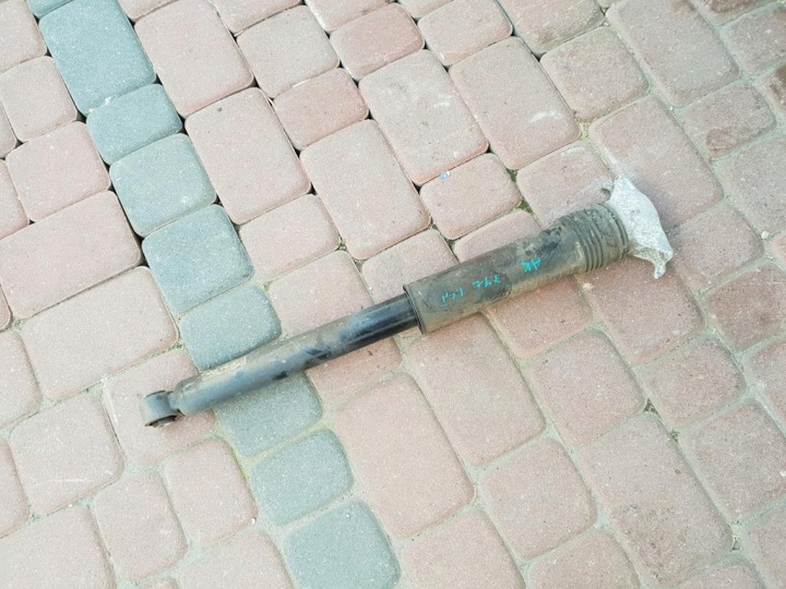 Stoßdämpfer heck hinten 1.4T Opel Astra 5 V K