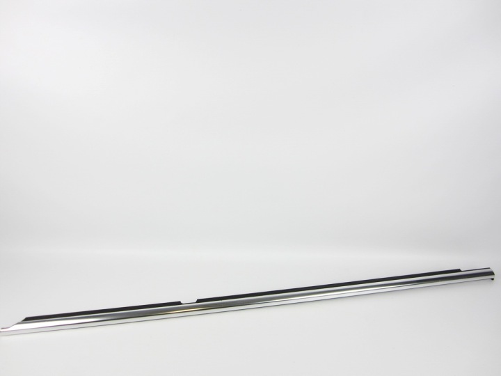 moulding under the window door tylnych rear part right Mercedes W221 LONG