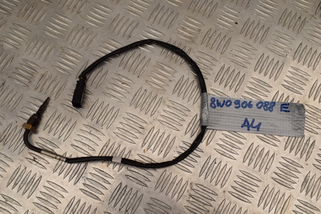 Купити Датчик лямбда-зонд audi a4 8w0 b9 8w0906088e