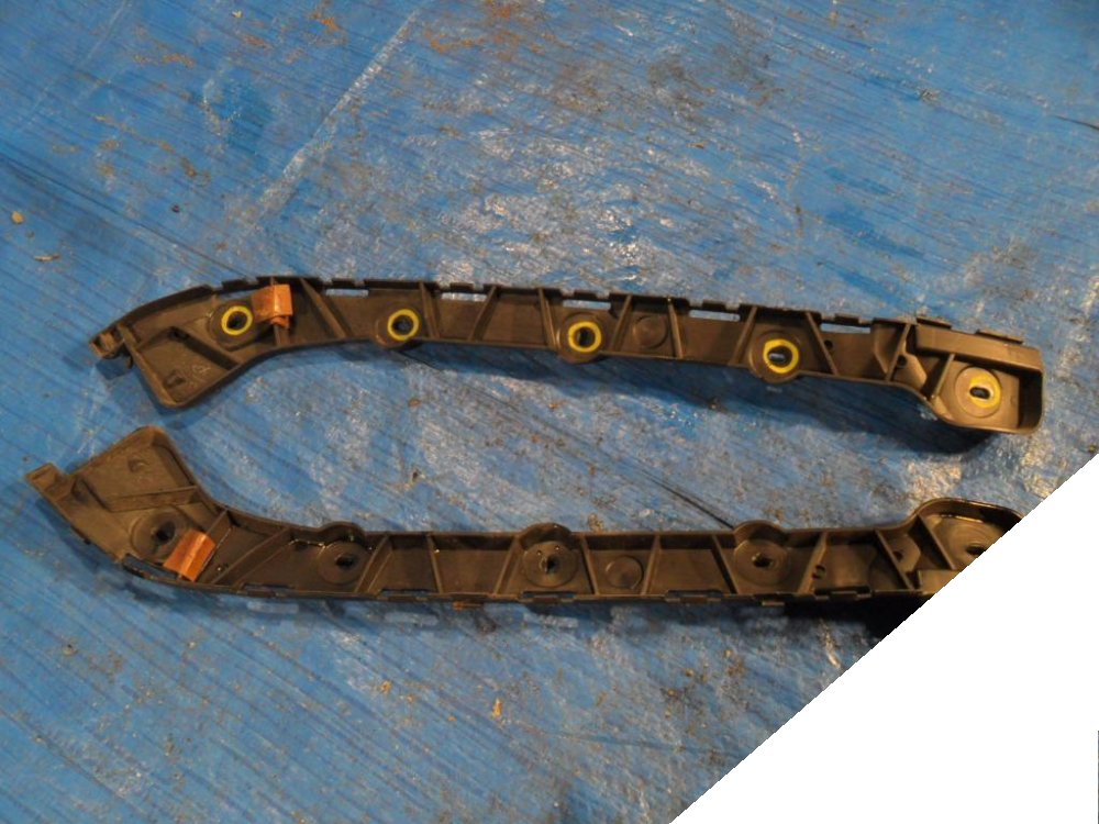 фото №1, Skoda octavia iii напрямна pod фара правий задня