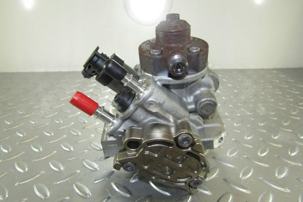 фото №1, Насос впрыскная peugeot 206 207 208 308 expert partner rifter 1.6 hdi