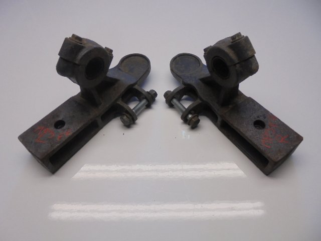 фото №1, Mercedes actros mp2 mp3 кронштейн амортизатора стабилизатора перед