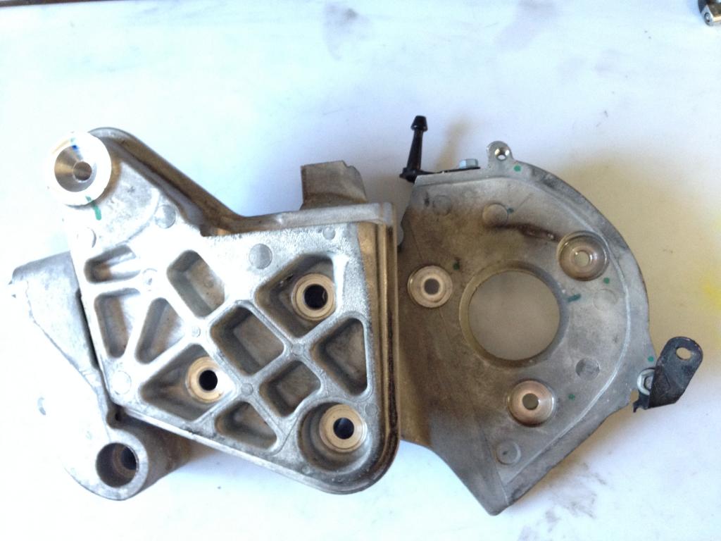 фото №1, Кронштейн насоса топлива scenic iii 1.9 dci 791725