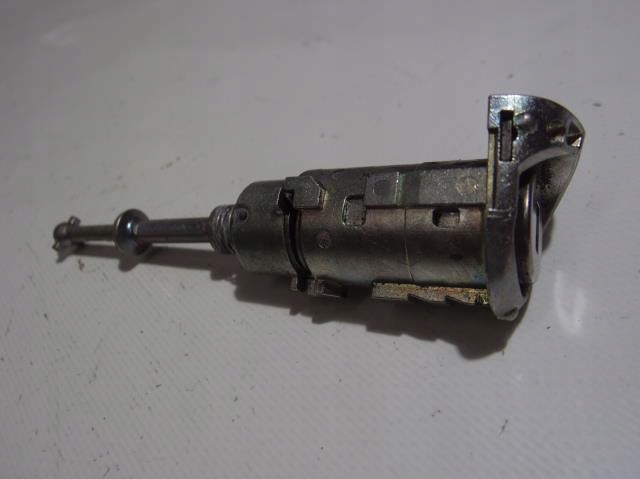 фото №1, Вкладка замка дверь левый перед renault scenic iii