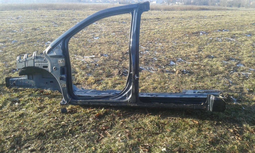 Купити Voyager town caravan 08-17r четвертина ліва поріг