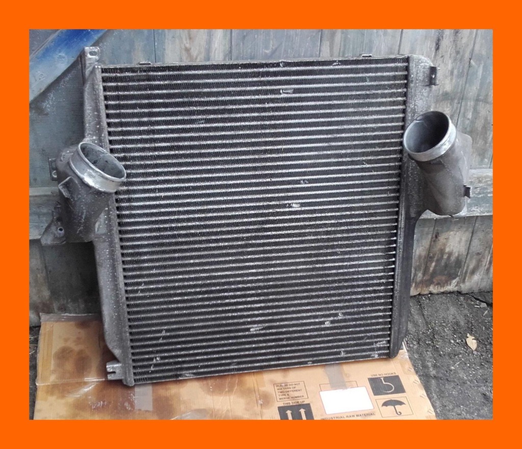 Интеркулер mercedes axor valeo 2011 Киев