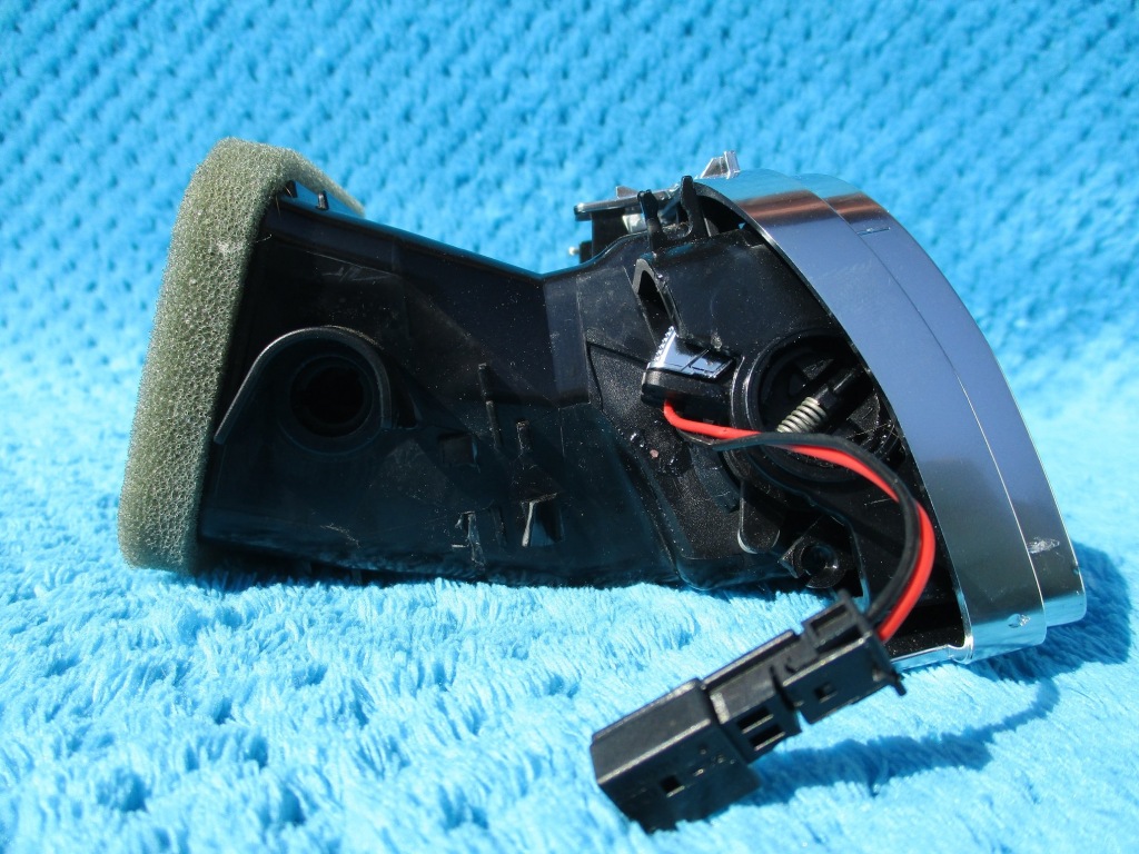 фото №8, Mercedes cls w218 решітка обдув права