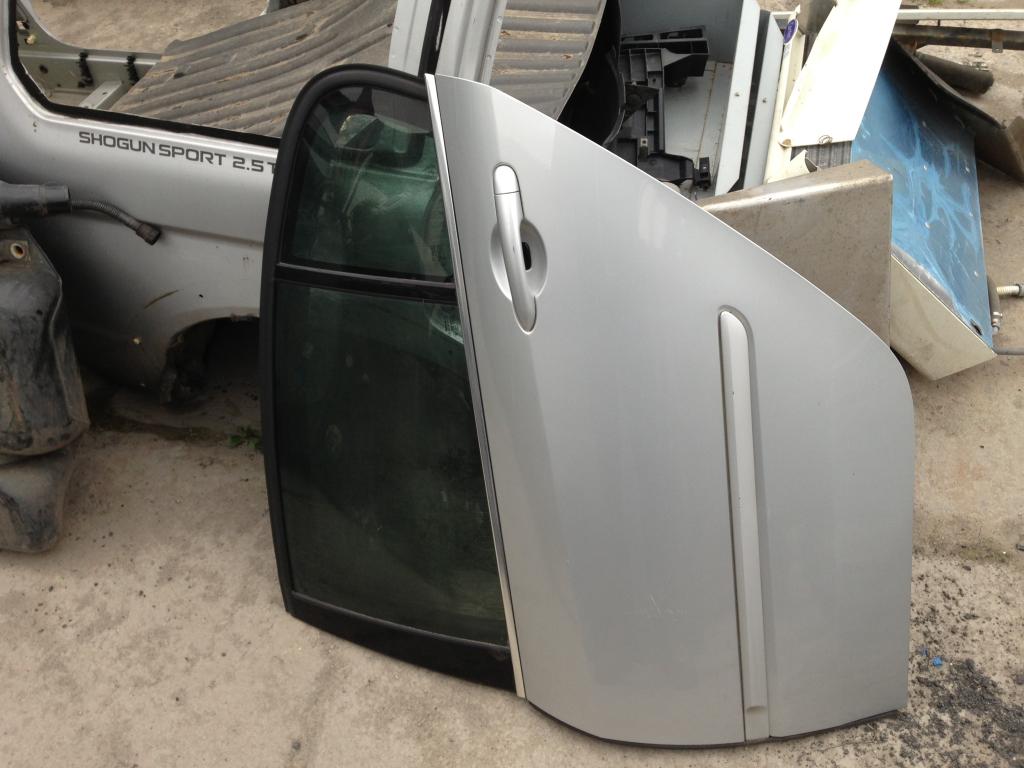 фото №1, Дверь левая laguna iii lift hb