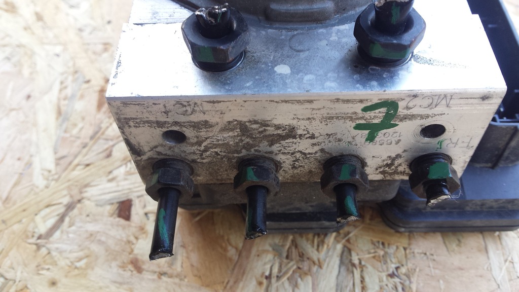 фото №5, Насос abs do hyundai i30 1.6 crdi 16v