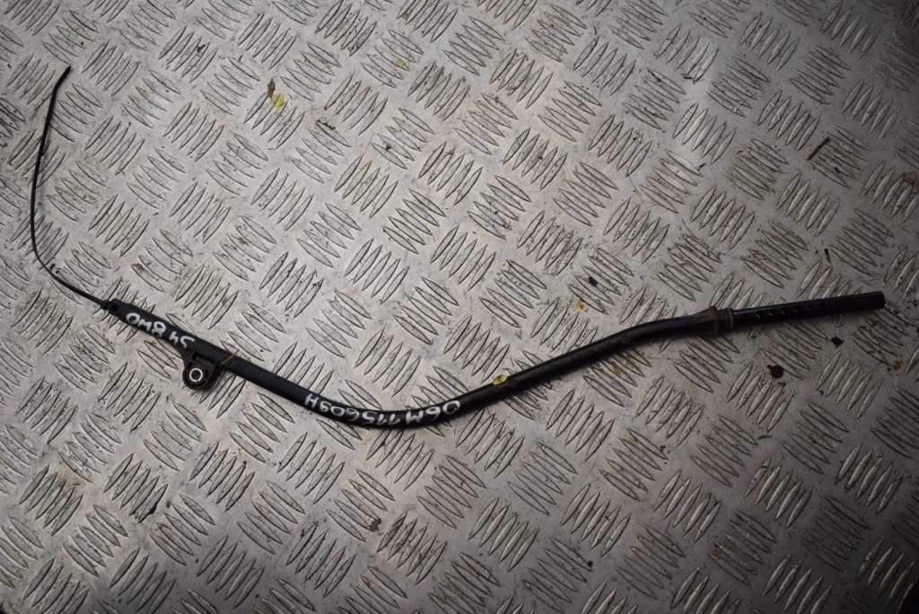 фото №1, Щуп щуп масла audi s4 b9 8w0 06m115609